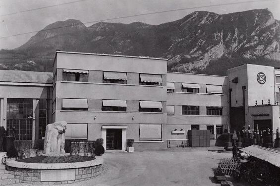 Le bâtiment de la SEGP (Station d’Essais à Grande Puissance) dans les années 1950 - Collection Pierre Rota