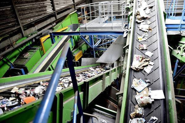 Visite du centre de tri des déchets ATHANOR de la Tronche, le 21 février 2023
